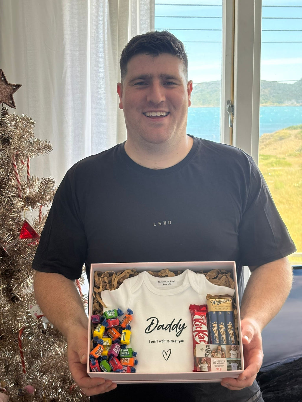 Pregnancy Reveal Gift Box